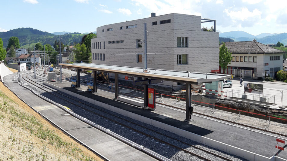 Bauarbeiten beim Bahnhof Teufen. (Bild: pd)