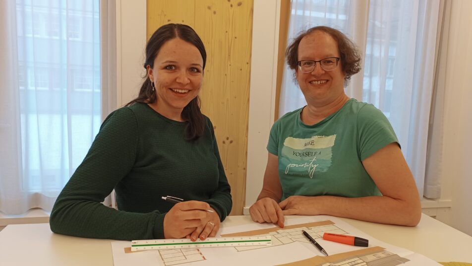 Die beiden Dipl. Fachfrauen Bau und Umwelt GFS Miriam Handschin (links) und Nicole Knaus. Bild: zVg)
