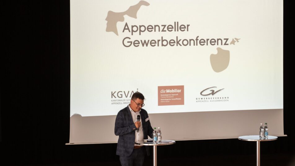 Michael Koller, Präsident Kantonaler Gewerbeverband AI. begrüsste die Gäste. (Bilder: zVg)
