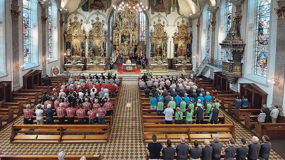Die Pfarrkirche Appenzell bot dem Infanterieschützenverein Ried für den Festakt einen würdigen Rahmen.