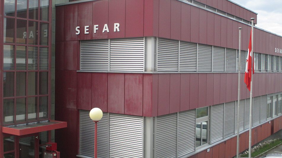 Der seit 1907 in Wolfhalden ansässige Betrieb der Sefar AG (früher Schweizerische Seidengazefabrik AG) wird im Verlaufe der kommenden beiden Jahre aufgehoben.  (Bild: Peter Eggenberger)