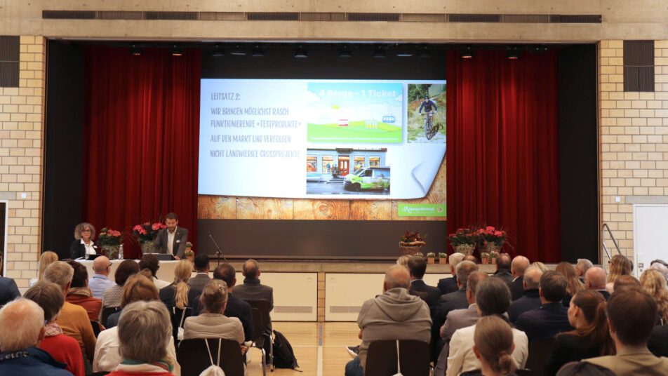 Am Donnerstag, 23. Mai 2024, fand die 14. ordentliche Generalversammlung der Appenzellerland Tourismus AG (ATAG) in der Mehrzweckhalle in Rehetobel statt.