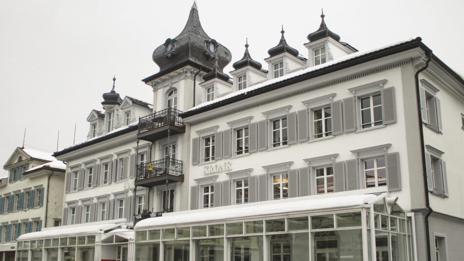 Mit der Miete der Saal- und Restaurantlokalitäten im ehemaligen Hotel Krone stehen dem Hotel Heiden zusätzliche Räume zur Verfügung. (Bild: Peter Eggenberger)
