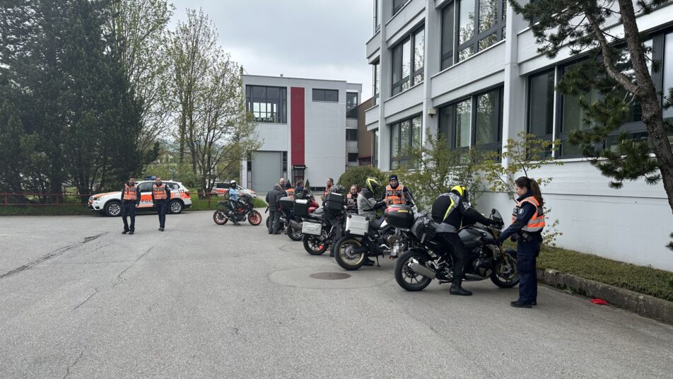 Die Ausserrhoder Kantonspolizei hat an Auffahrt zwei Motorradkontrollen durchgeführt. (Bild: zVg)