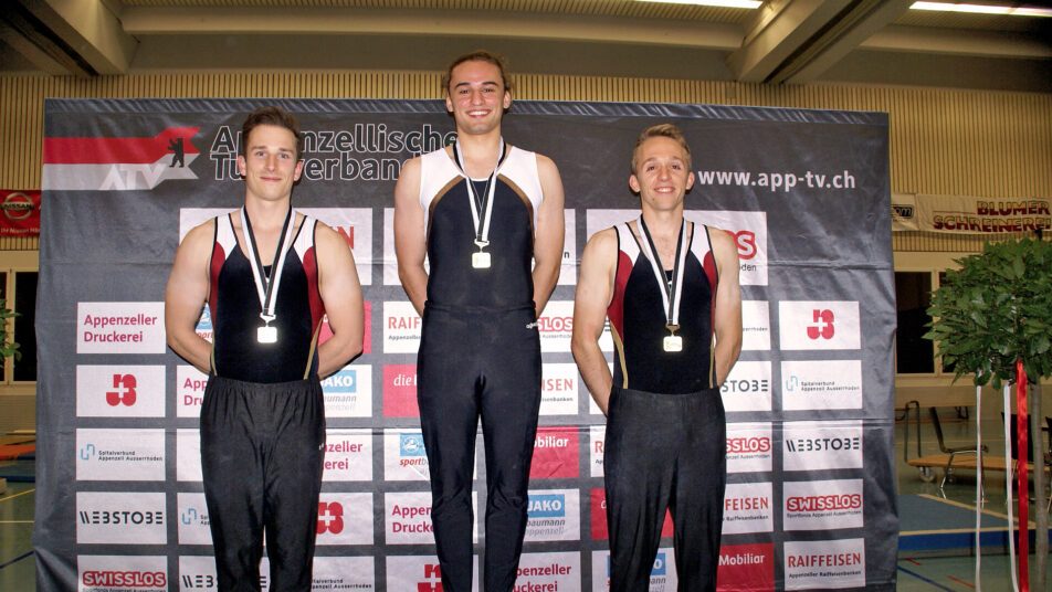 Die Medaillen im K7 gingen an Dominik Schluep (Rang 2, links), Fabian Gantenbein (Sieger) und David Meier (Rang 3, rechts). (Bilder: Werner Grüninger)