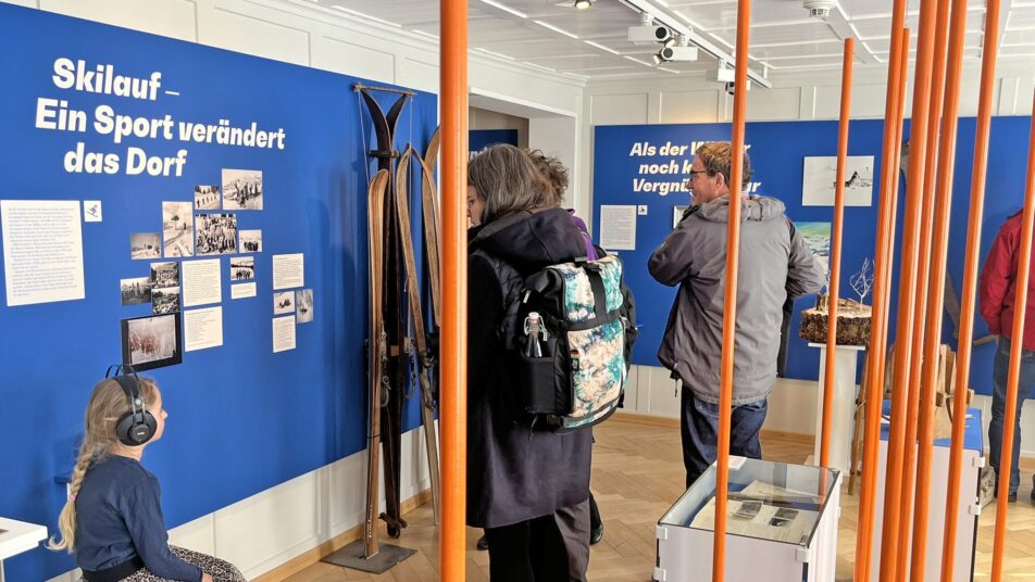Blick in die Ausstellung Pisten und Pioniere im Brauchtumsmuseum Urnäsch. (Bilder: zVg)
