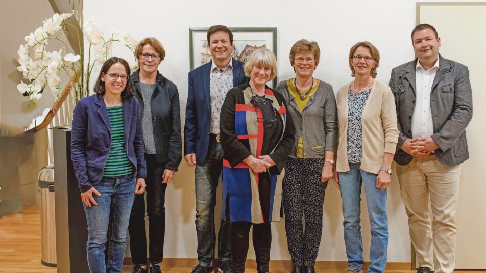 Ein Bild von der HV (von links): Brigitte Müller (Vertretung AI), Ursula Brunner, Stefan Jeker (Präsident), Marianne Kleiner, Ursula von Burg (bisher), Marianne Scheuss (neu) und Glen Aggeler. (Bild: zVg)