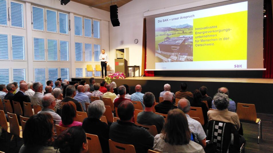 Die Infoveranstaltung «Solarstrom vom Wohnhaus – einfach und wirtschaftlich» ist in Appenzell auf reges Interesse gestossen. (Bild: zVg)