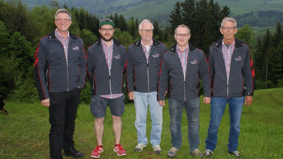 Oberegg FS mit Seidel Pascal, Steinmann Florian, Locher Christoph, Eugster Adrian, Sonderegger Kläus (von links) siegte im Feld D.