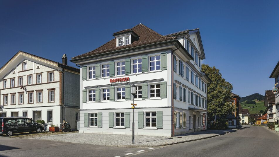 Die Raiffeisenbank Appenzell steigert ihren Gewinn 2023 auf 1,3 Millionen Franken. (Bild: zVg)