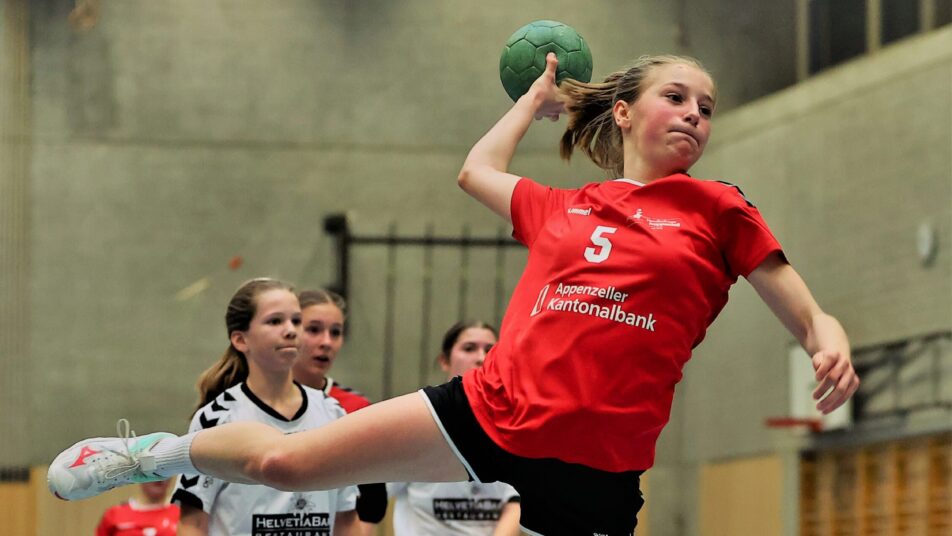 Jael Schmid hat gute Perspektiven für eine Karriere im Handball. (Bild: zVg)