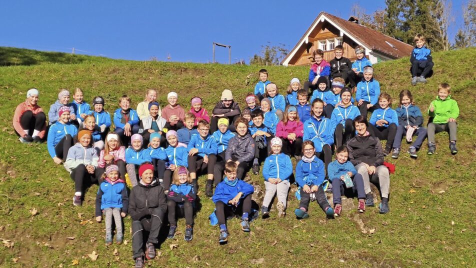 Der Nachwuchs des Skiclubs Appenzell freut sich auf die neue Skisaison. (Bilder: zVg)