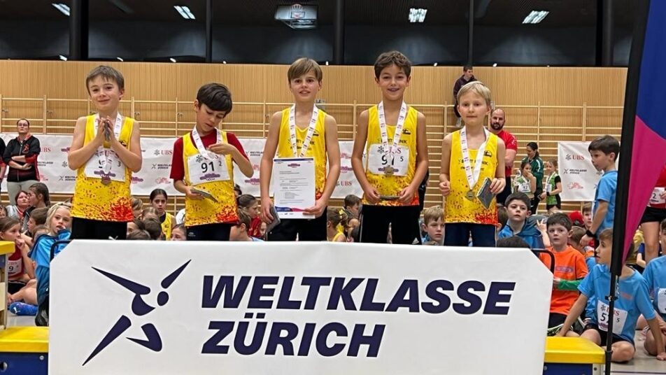 Die beiden erfolgreichen Teufner UBS Kids Cup-Teams, welche sich für den Schweizer Final qualifizierten.  (Bilder:zVg)